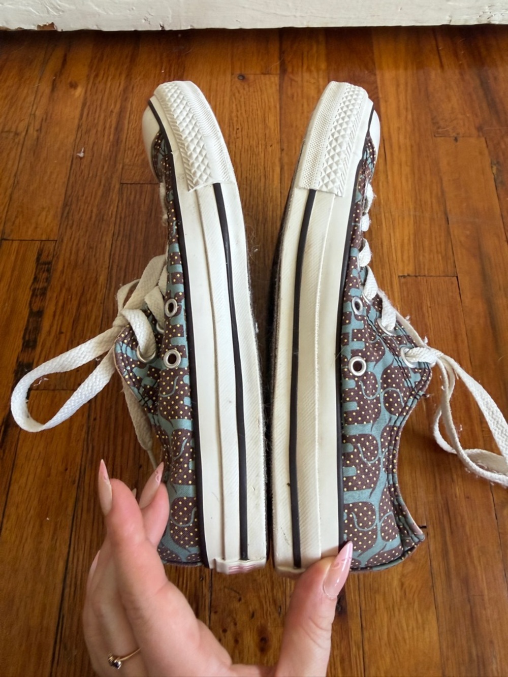 Converse Canvas Low-Top Sneakers with elephant print - Picture 2 of 6